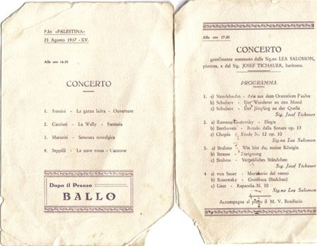 תמונת צילום צד הפנימי (שני העמודים הפנימיים) של התוכניה של הקונצרט "פסנתרנית מפלשתינה" אחותי לאה